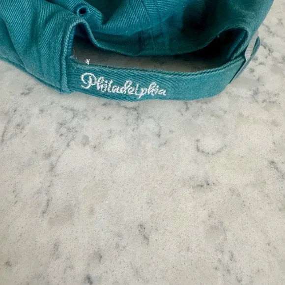 Green Sequin Philadelphia Eagles Cap - Picture 4 of 5